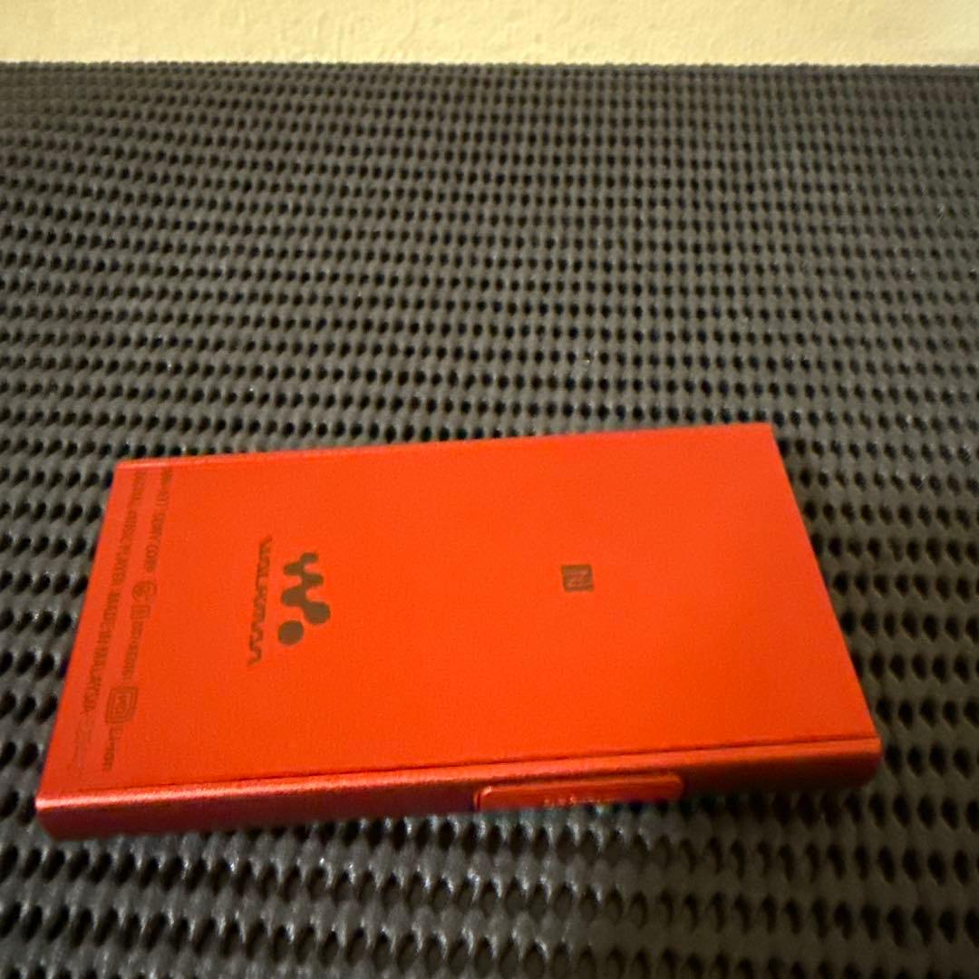 J67 ほぼ未使用　SONY NW-A37 デジタル音楽プレーヤー オレンジ