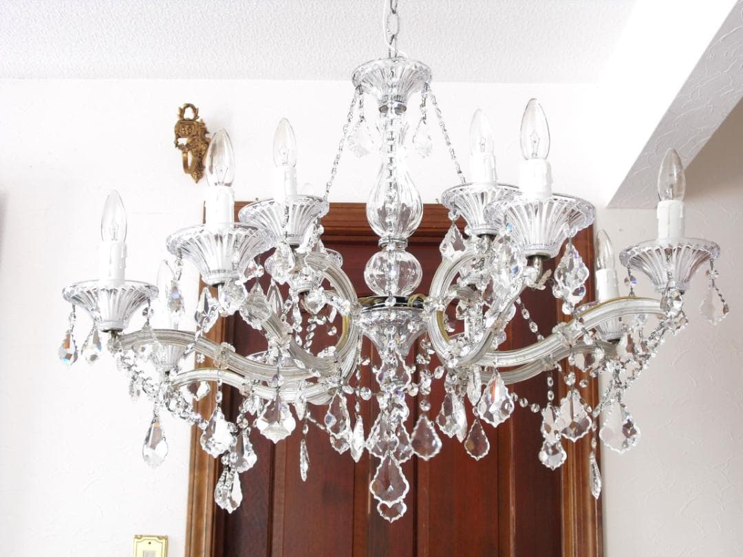 チェコ・ボヘミアンクリスタルガラス☆１２灯シャンデリア☆七色に輝く高純度・高品質