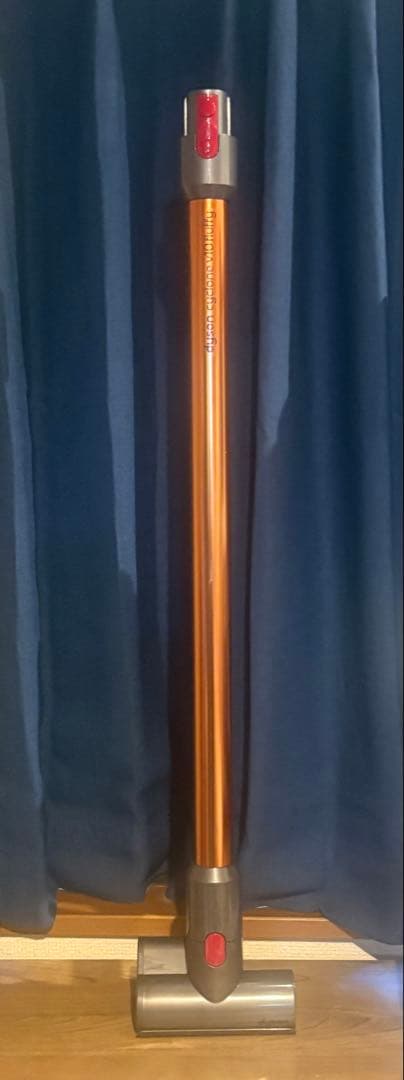 【美品】DysonV10 fluffy SV12 フロアドック　新品ツール多数