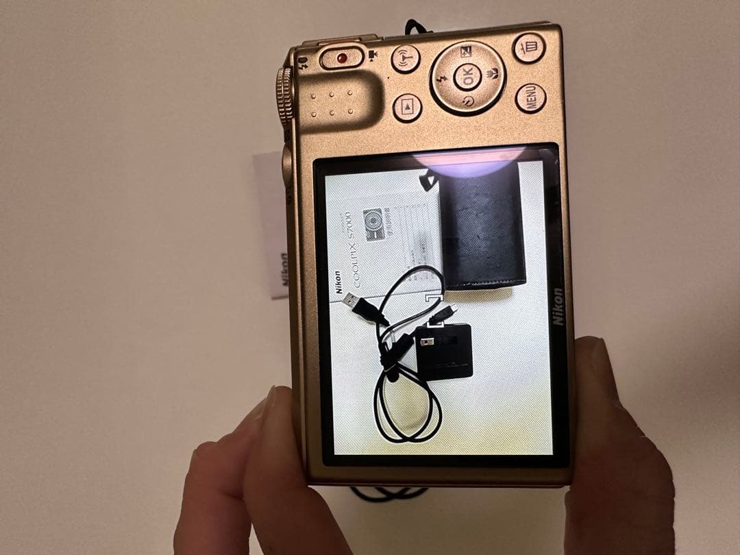 Nikon ニコン　コンパクトデジタルカメ　COOLPIX S7000 美品