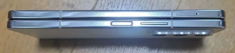 中古 韓国製 Samsung Galaxy Z Fold5 クリーム