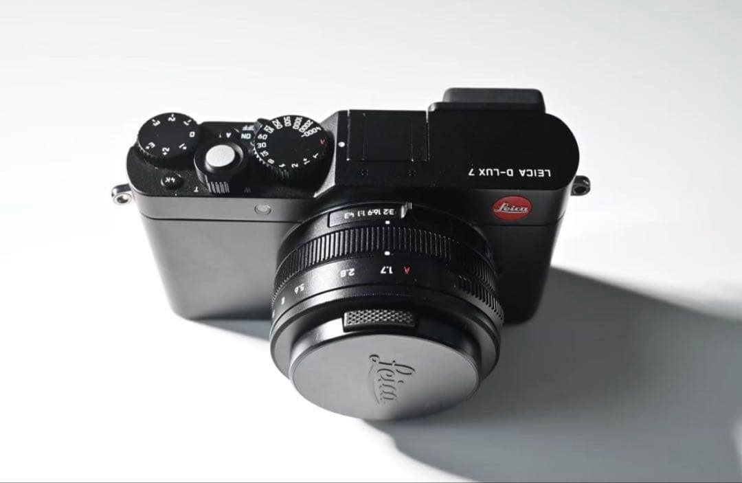 Leica dlux 7 純正フラッシュ・オートキャップ・予備バッテリー付き