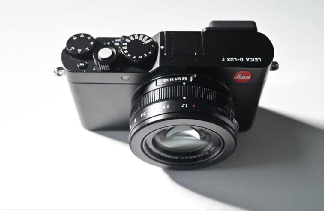 Leica dlux 7 純正フラッシュ・オートキャップ・予備バッテリー付き