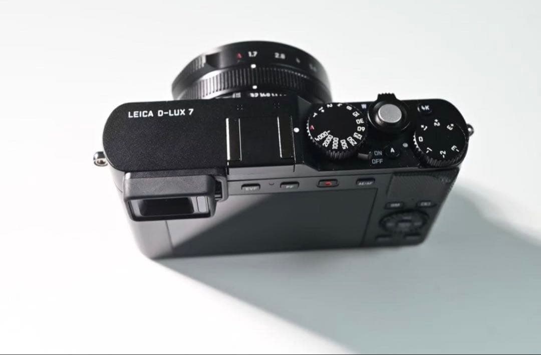Leica dlux 7 純正フラッシュ・オートキャップ・予備バッテリー付き