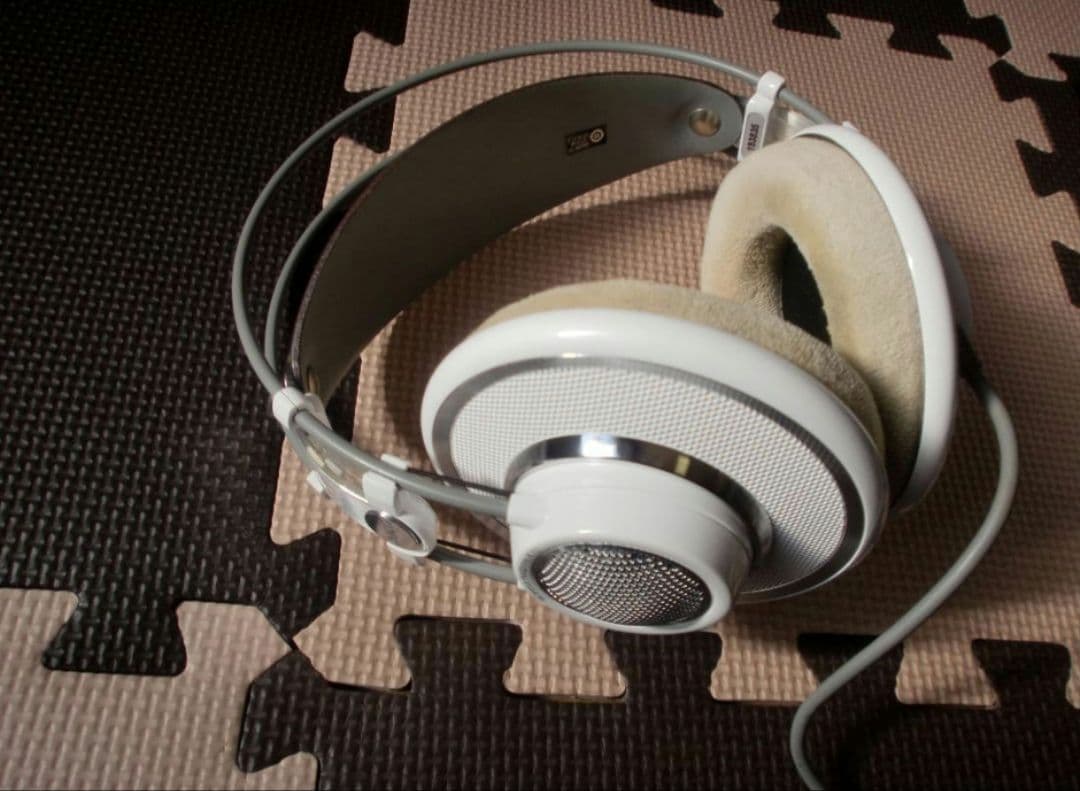 AKG K701 ヘッドホン