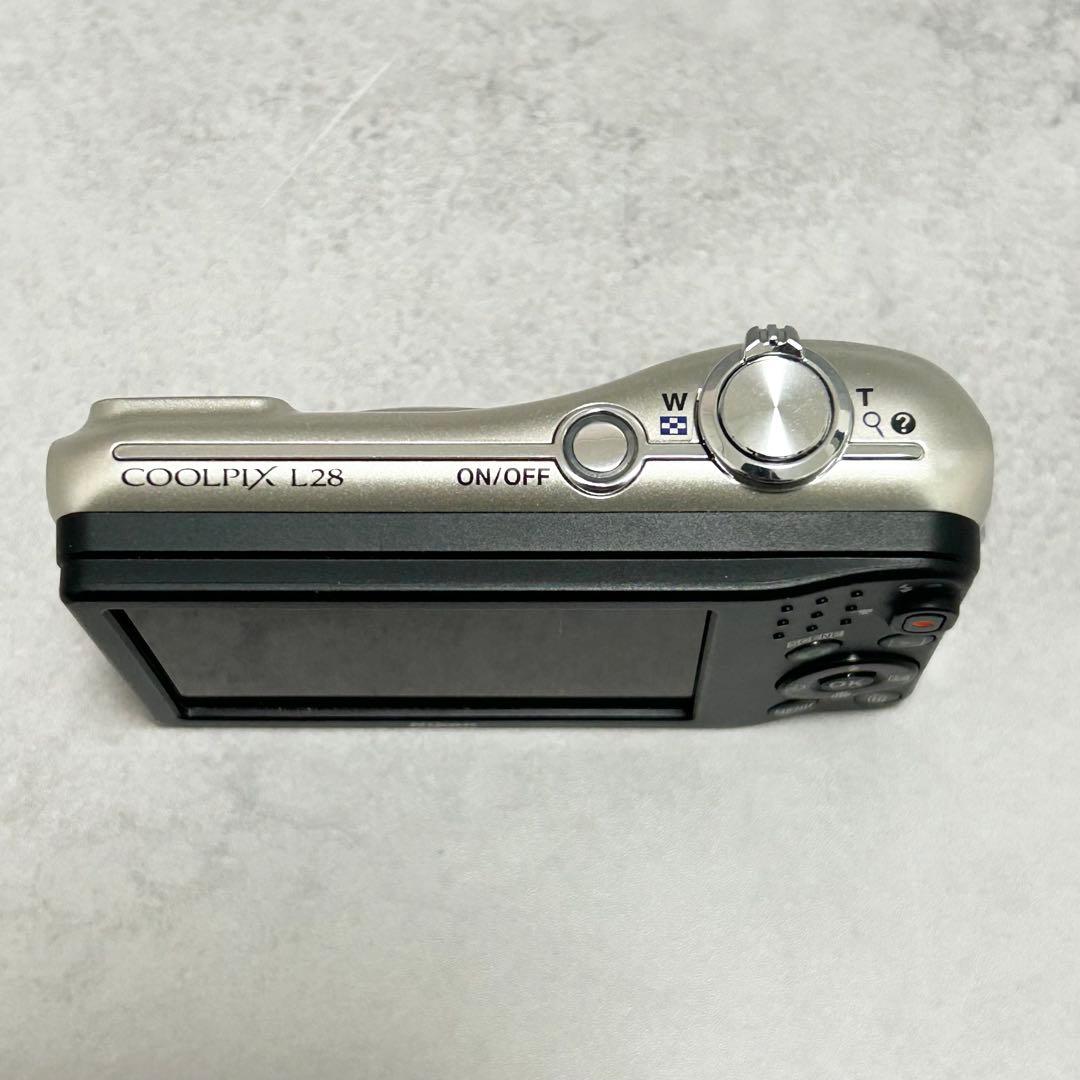 ニコン　クールピクス　L28 デジカメ　カメラ　レトロ　写真　コンデジ