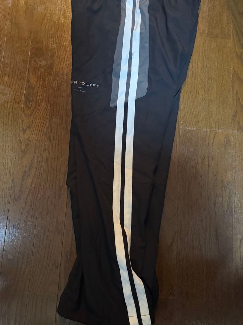 LYFT完売2LINEパンツブラック