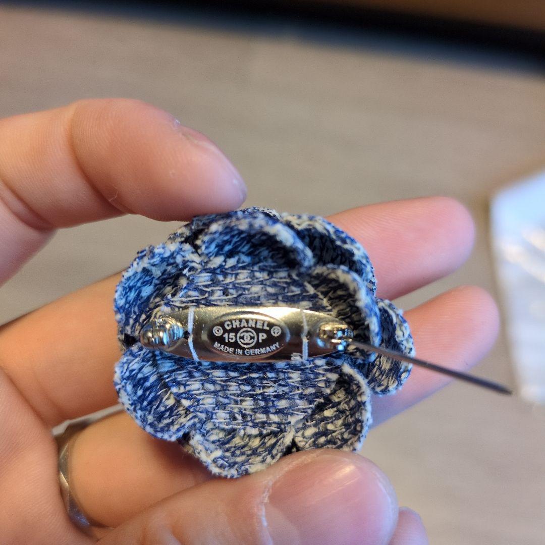 Chanel　シャネル　カメリア　ブローチ