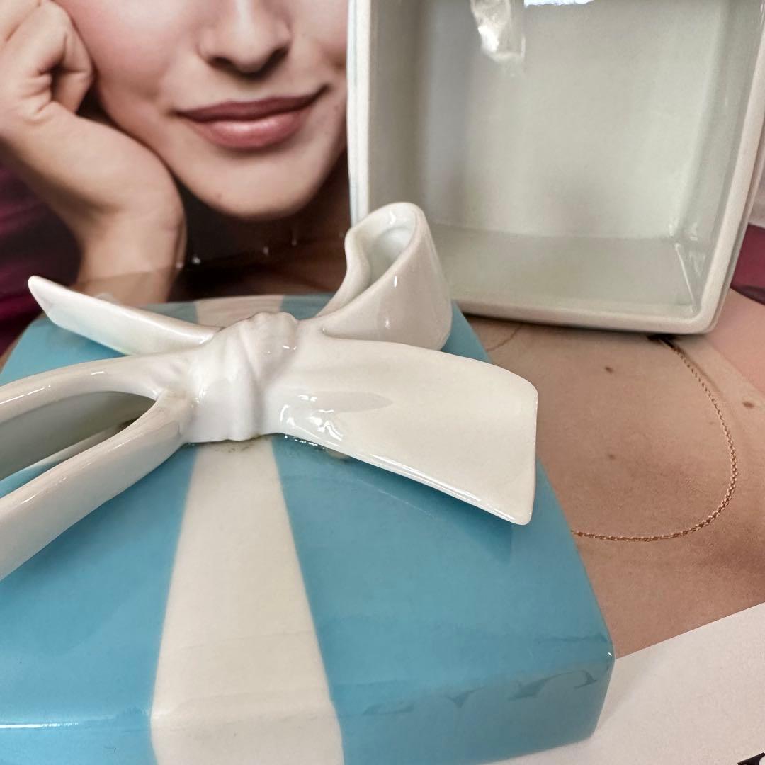 大きいサイズTiffany&Co.陶器ブルーボックス小物入れ