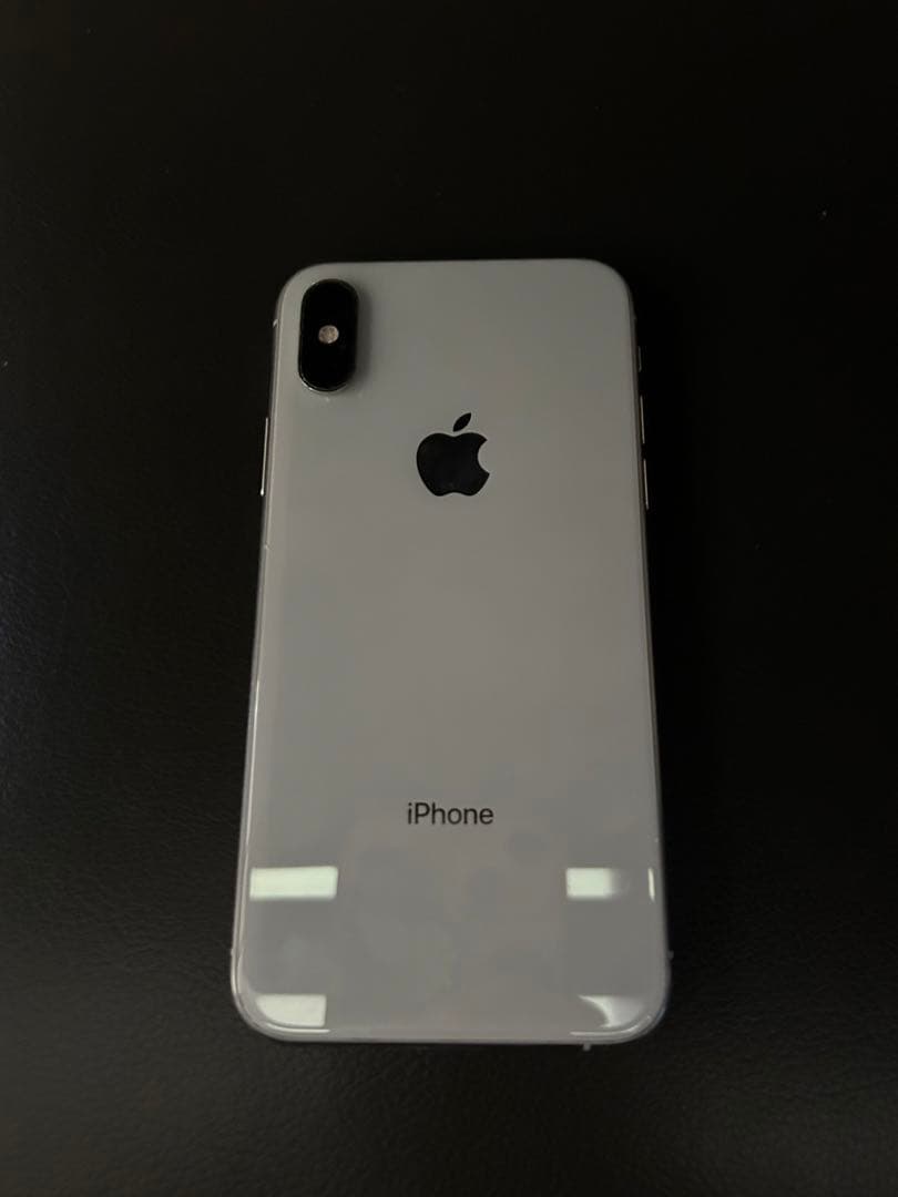 iPhoneXs シルバー 本体