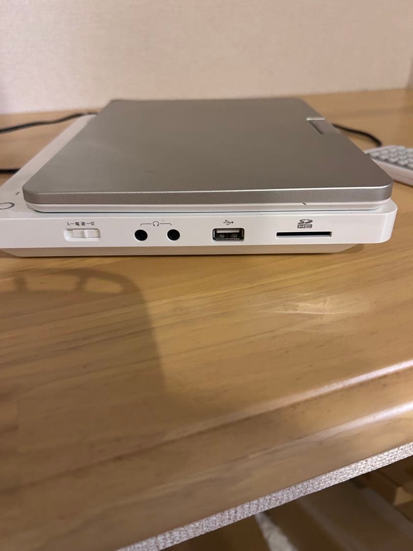 TOSHIBA REGZA ポータブルブルーレイプレーヤー