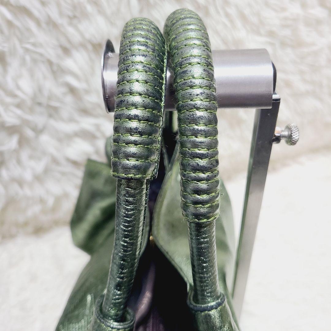 ロエベ　ハンドバッグ　ナッパアイレ　アナグラム　グリーンゴールド　レザー