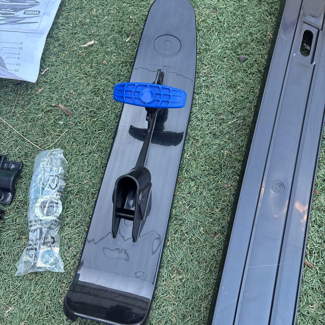 YAMAHA 　APEX スノーモービル型　ソリ　子ども用