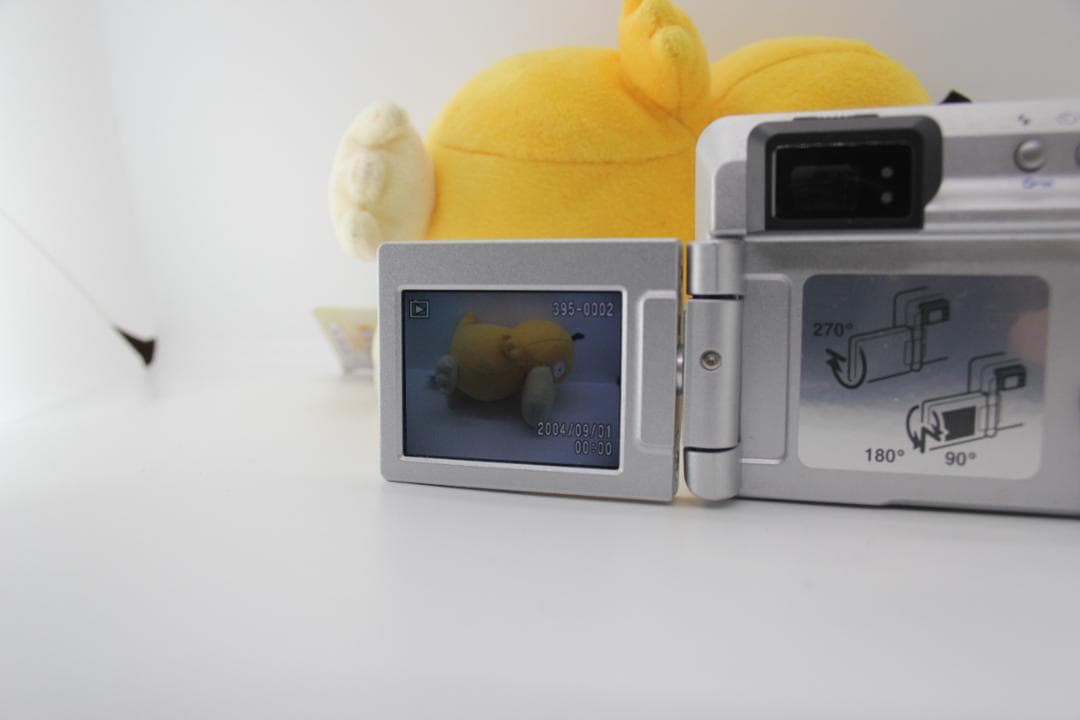 （極美品）名機 PENTAX Optio 750Z 自撮り2種類の充電器付き