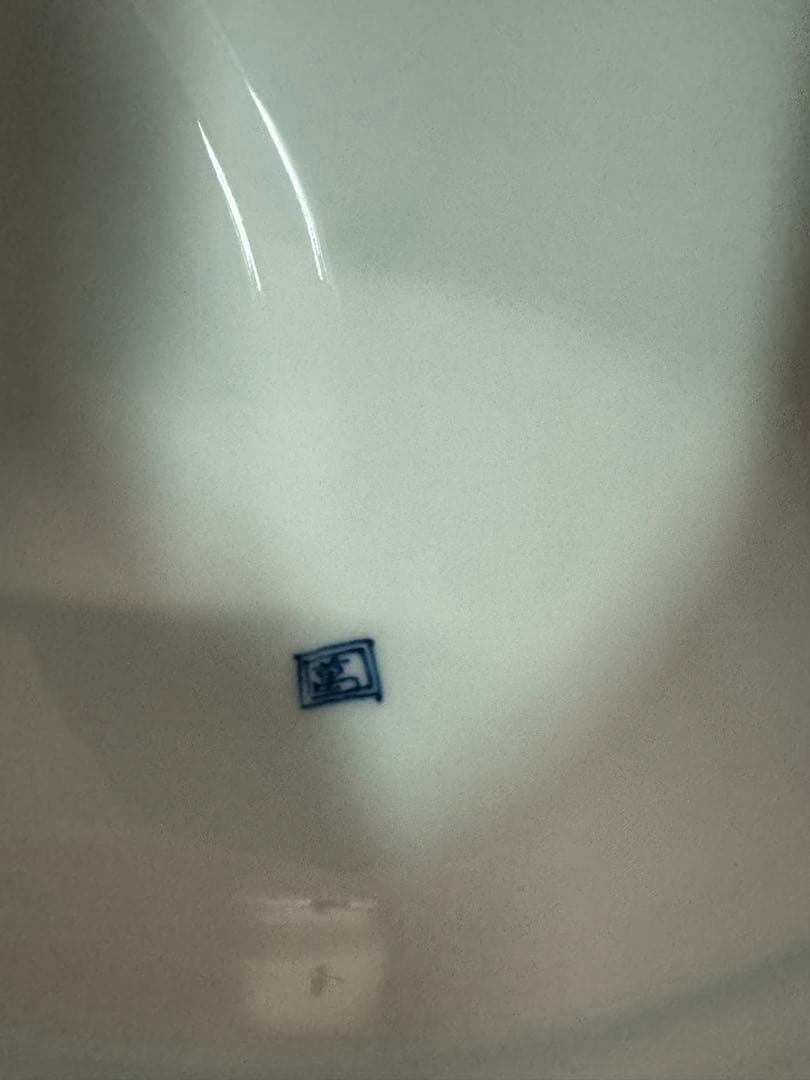 1685 鍋島 畑萬陶苑　色絵桃文 桃形蓋物