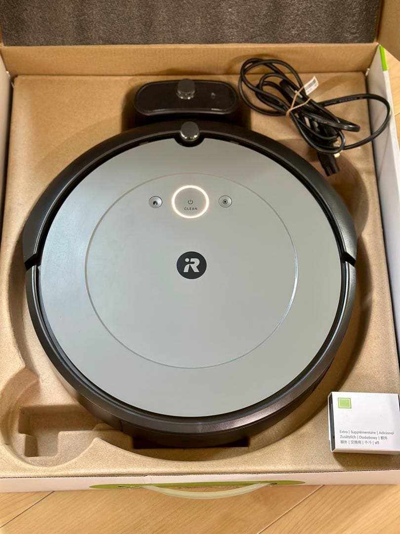 ひ*ん様 iRobot Roomba i2 本体 充電ドック付き