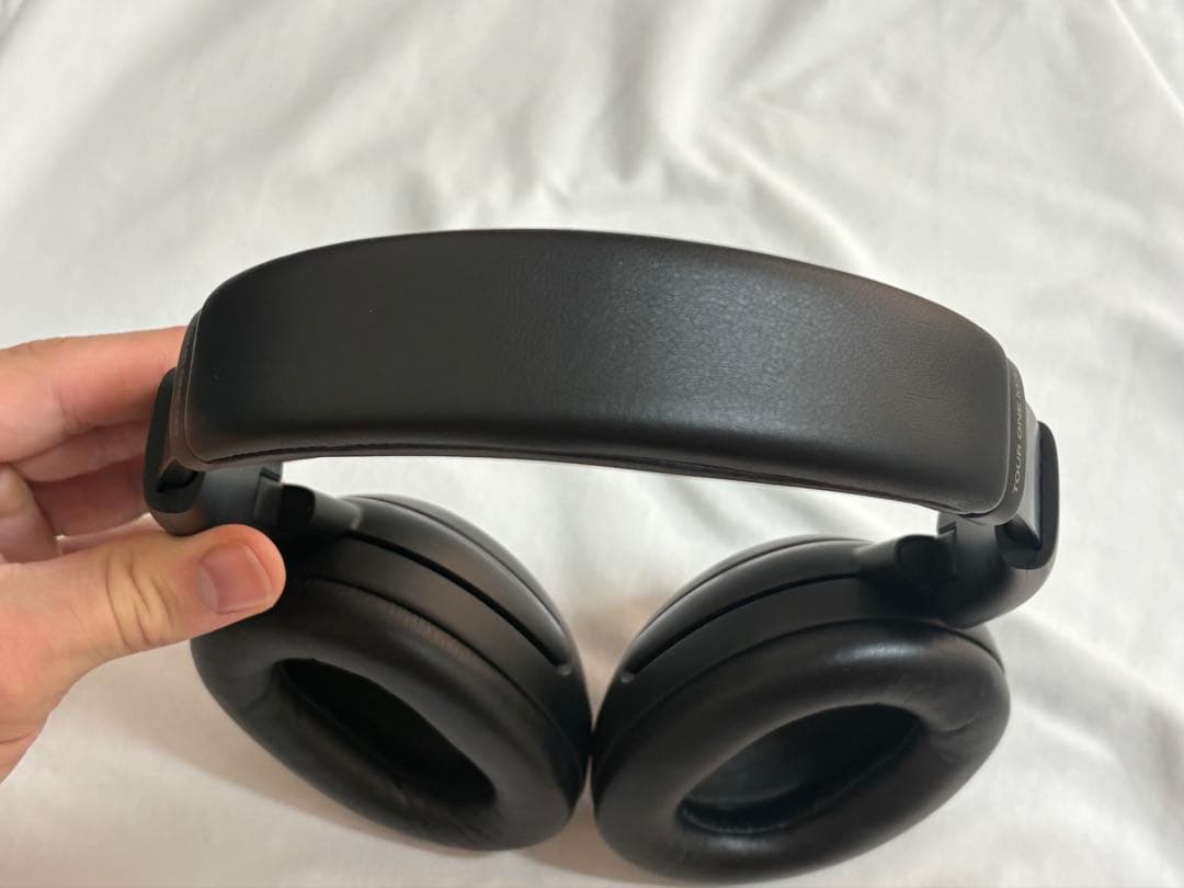 ヘッドホン JBL TOUR ONE M3