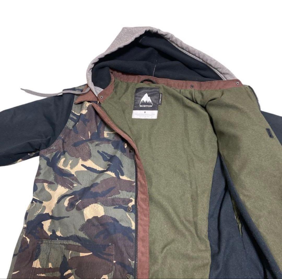 BURTON 迷彩柄 スノーボードウェア、ジャケット　Sサイズ