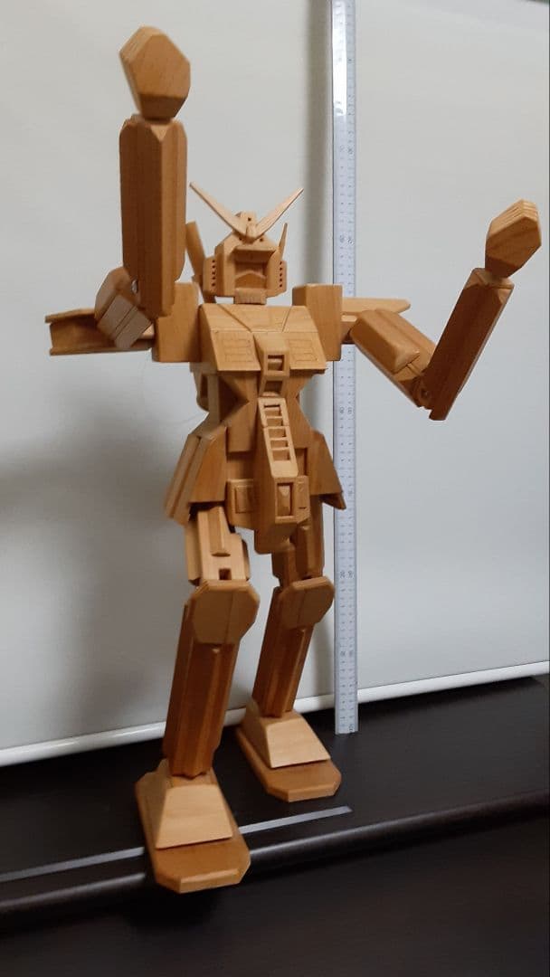 手作り木工・木製可動式ロボット(材料　ヒノキ材素地仕上げ)