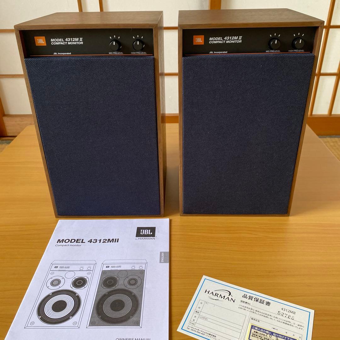 美品　JBL4312M2（ウォールナット仕様）