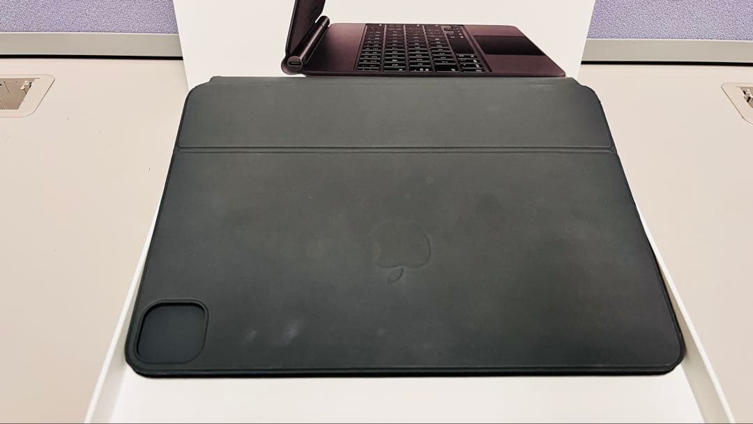 11インチ iPad Magic Keyboard 日本語(JIS) 箱付き