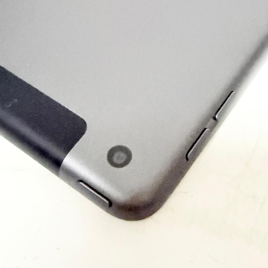 ③iPad　本体　第7世代　128GB　WiFi+Cellularモデル　箱なし