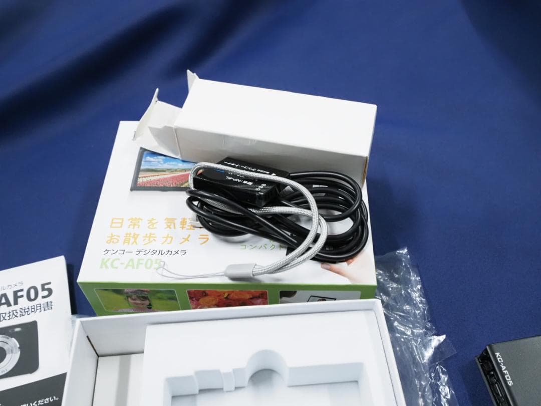 未使用 ケンコー デジタルカメラ KC-AF05 コンデジ　B級品