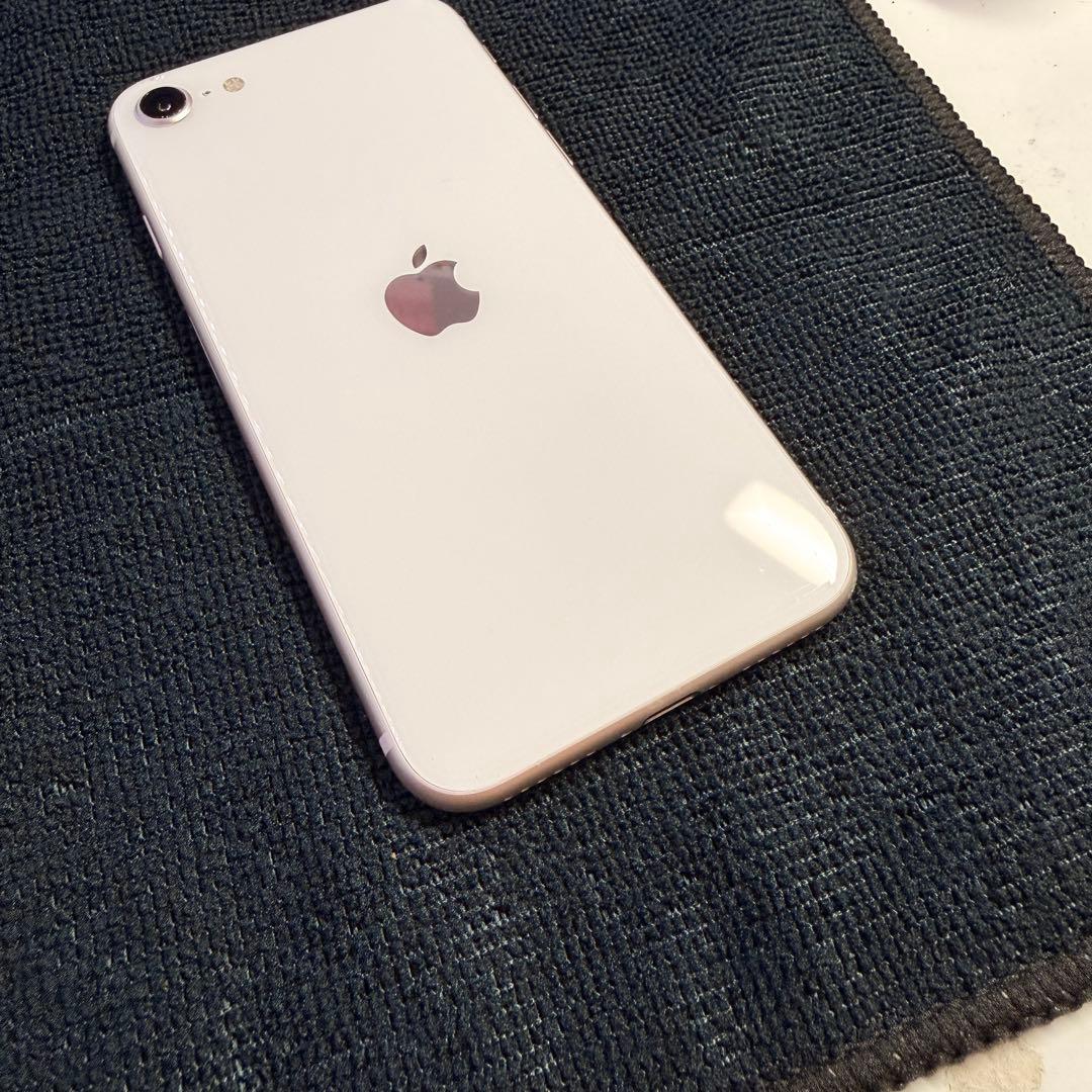 Apple iPhone SE (第3世代) 64GB SE3 バッテリー新品