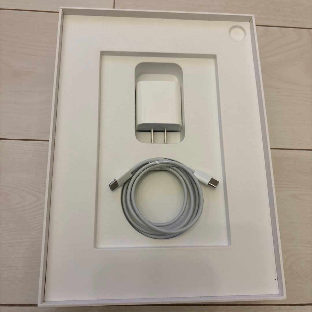 【美品】iPad Air 10.9インチ Wi-Fi 64GB MM9E3J/A