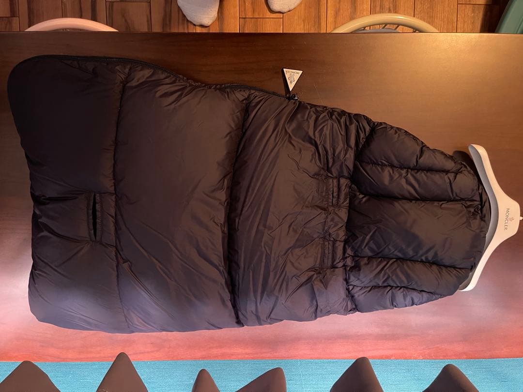 モンクレール　おくるみ