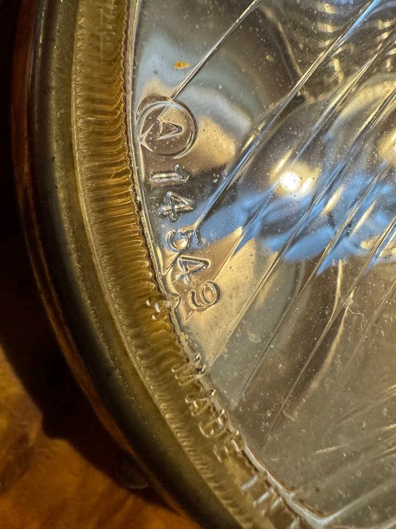 旧車にマーシャルヘッドライト819 長期保管品　ジャンクとして