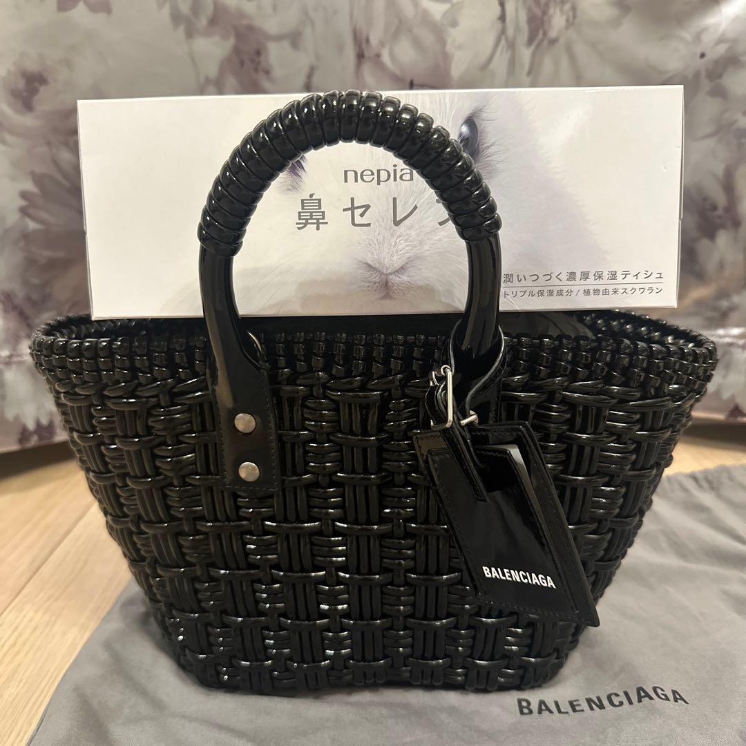 バレンシアガ♡かごバック♡ブラック♡サイズは画像でお確かめください