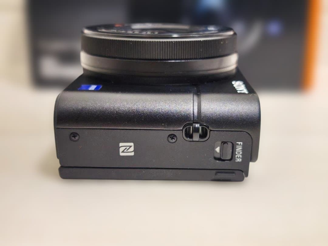 ソニー　SONY Cyber-shot DSC-RX100M3