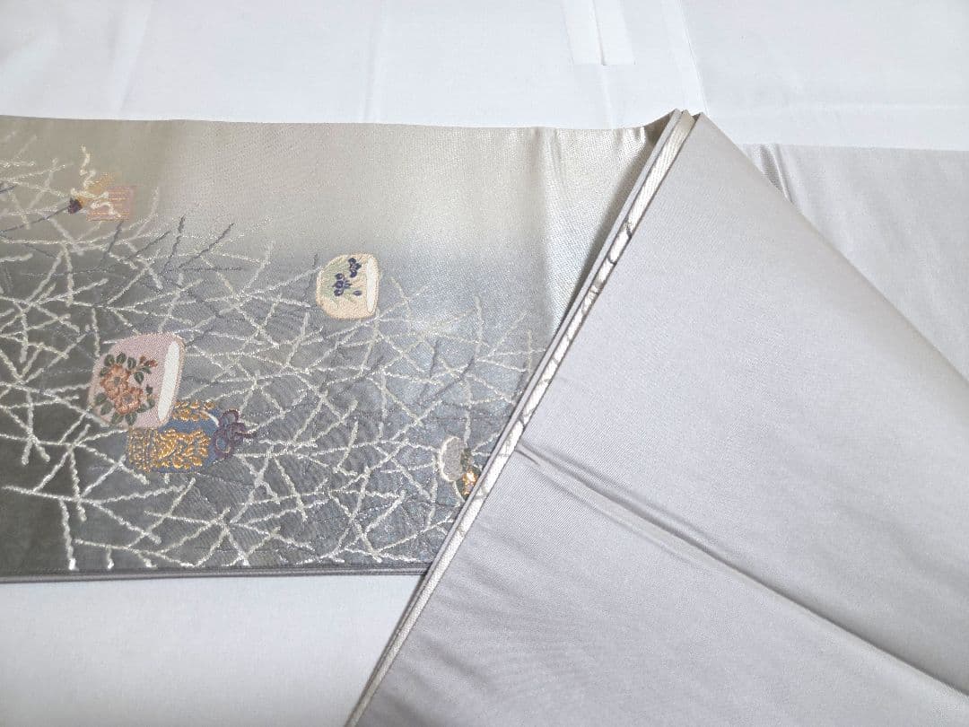 B5◆着物くつろぎ 美品 光琳 有職姫芝文様 金銀 六通 正絹 フォーマルな袋帯