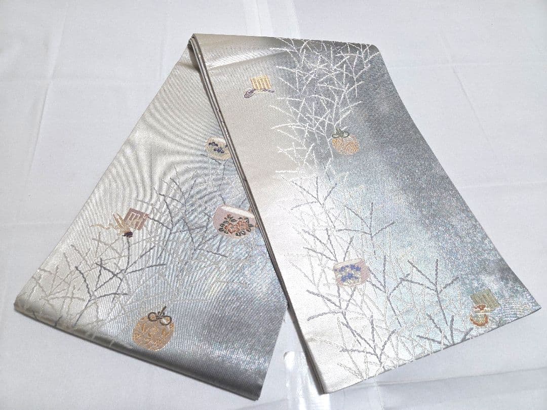 B5◆着物くつろぎ 美品 光琳 有職姫芝文様 金銀 六通 正絹 フォーマルな袋帯