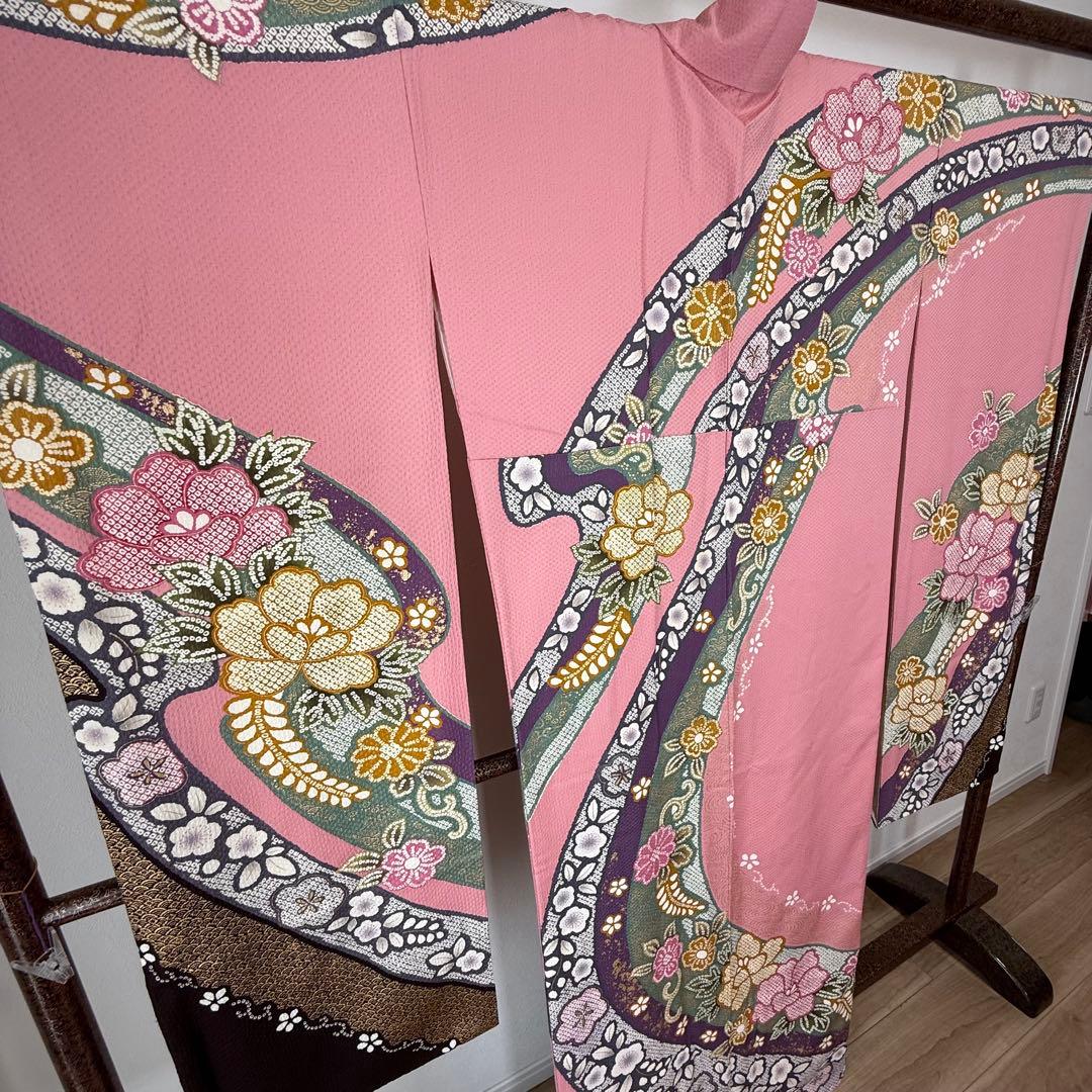 超美品　正絹　現代振袖　成人式　着物　166㎝　ピンク　金駒刺繍　絞り柄　個性的