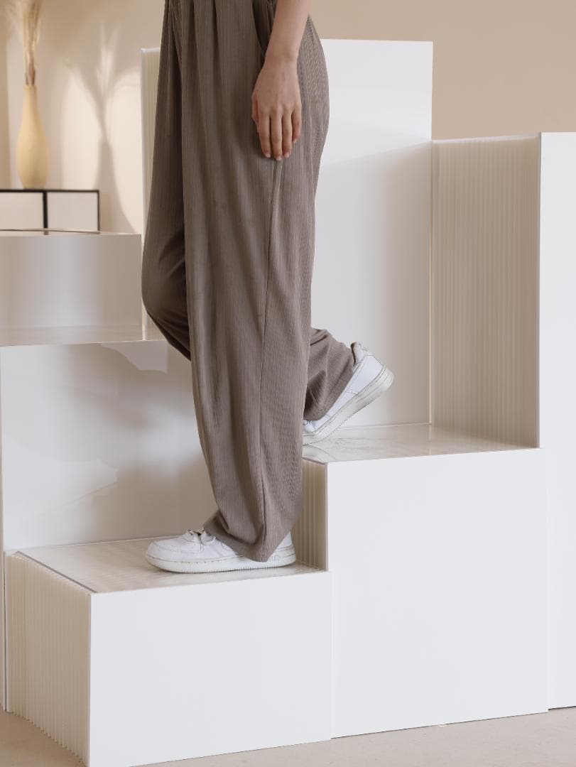 ディスプレイスタンド高さ78㎝長さ40㎝展示台 陳列台 組立不要 展示会イベント