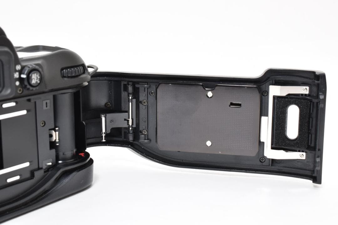 超美品 NIKON F80 箱付 ニコン フィルムカメラ 加水分解なし H159