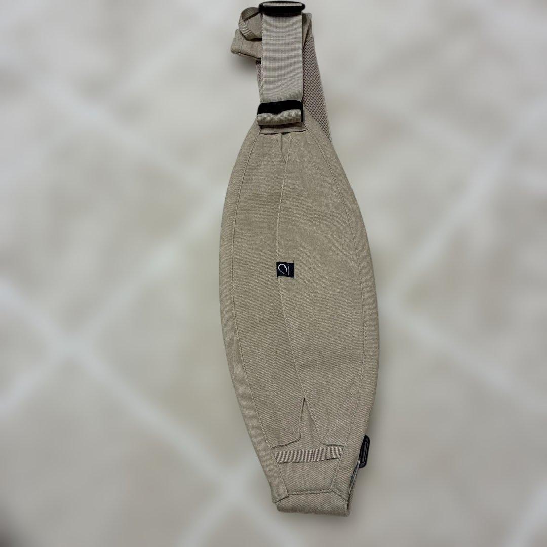 美品！グスケットKET 365抱っこ紐Plus ベージュ　プラス