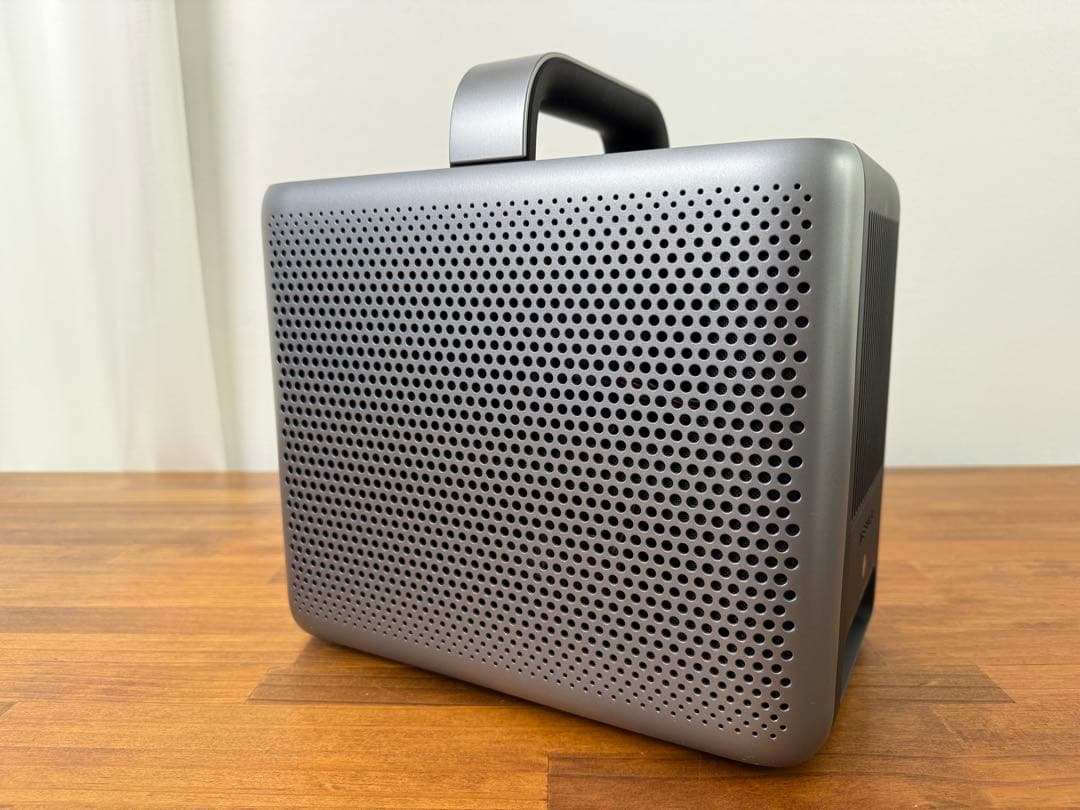 Ankerプロジェクター Nebula Cosmos 4K SE