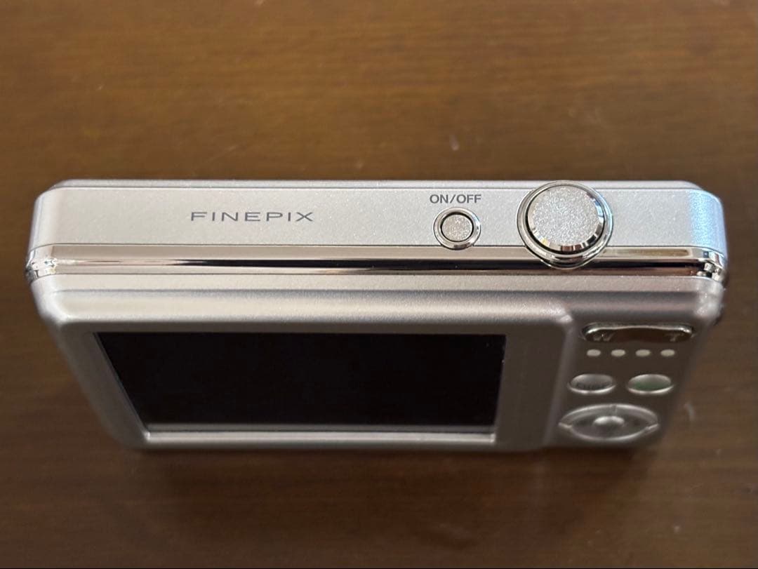 Fujifilm FinePix J27 コンパクトデジタルカメラ