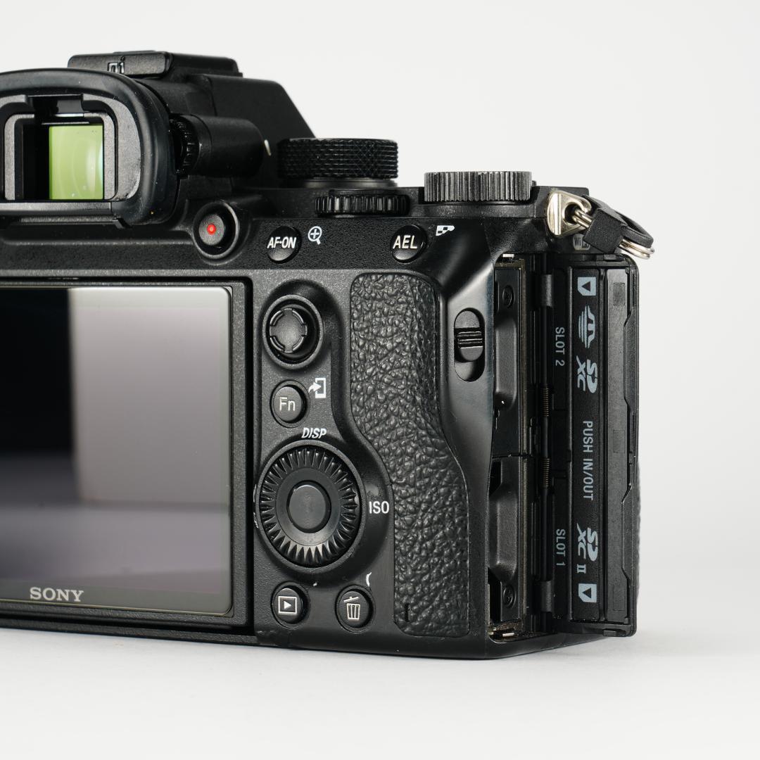 【すぐ撮影】SONY α7III コスパ最高ミラーレス ILCE-7M3K