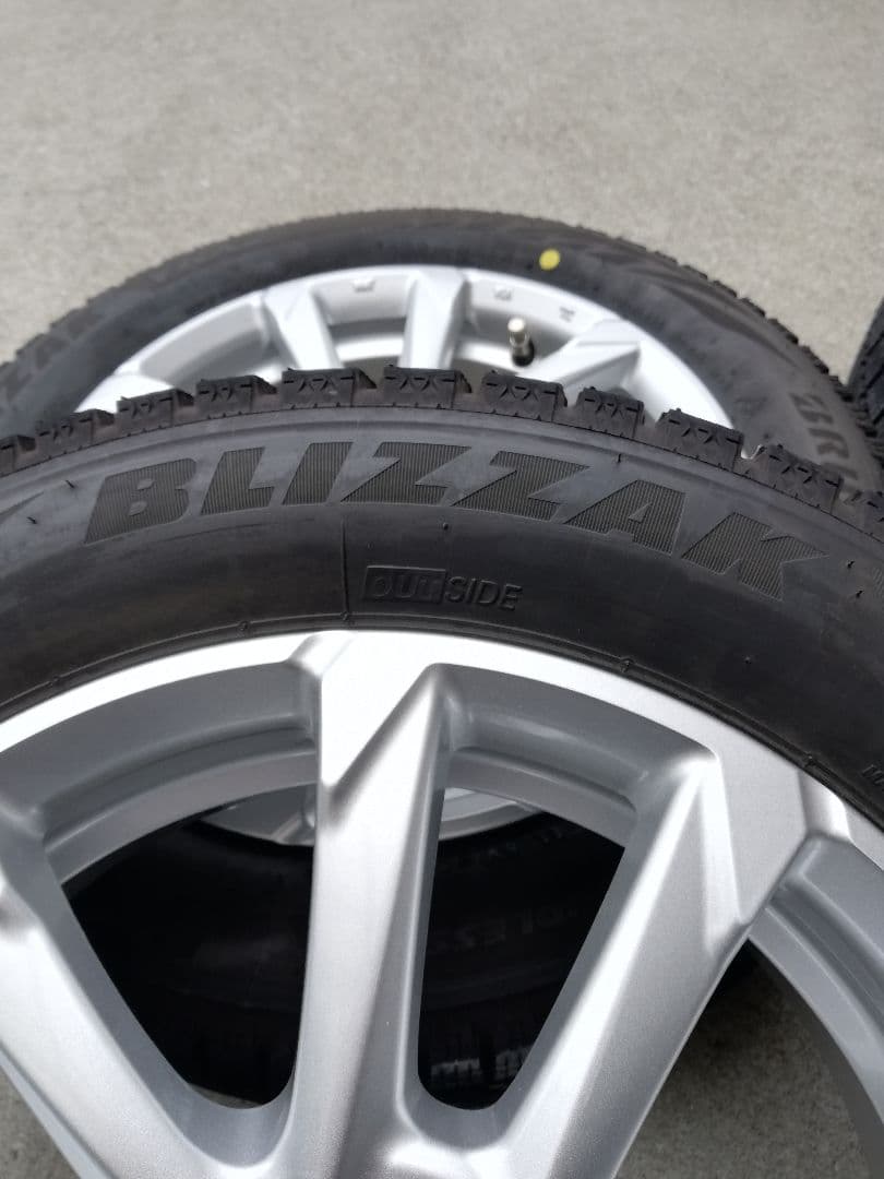 14インチ ブリザック スタッドレスタイヤ ホイールセット