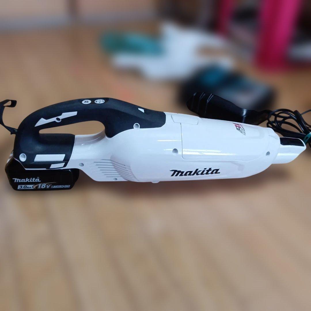 マキタ18V充電式クリーナーCL282FD純正バッテリー、充電器、サイクロン付