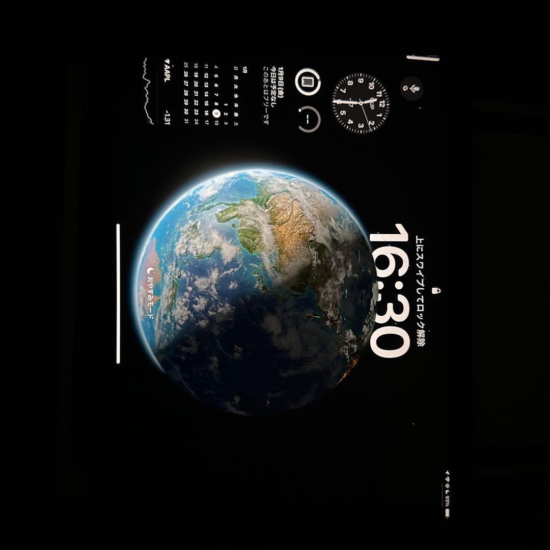 R*a様 Apple iPad シルバー 本体64gb ケースタッチペン付き