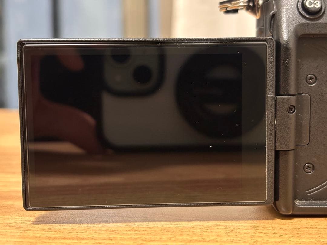 【1/4まで緊急値下げ】SONY α7iv ミラーレスカメラ ストラップ付き