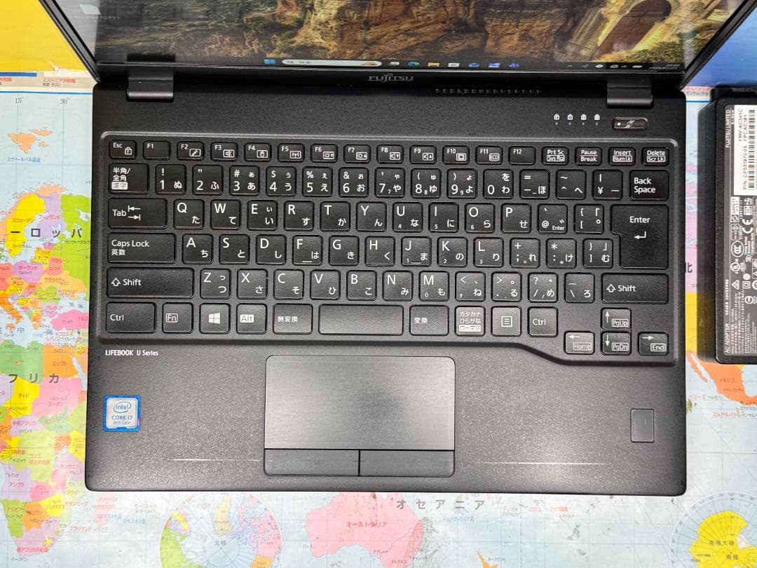 良品 i7・16GB 富士通 U939/B 13.3型FHD ノートPC 超軽量