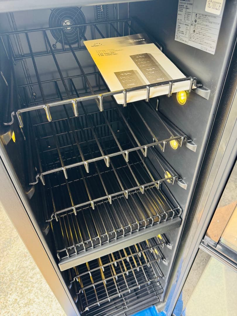 9r8 フォルスタージャパンFJN-100G(BK) ワインセラー 2016年製