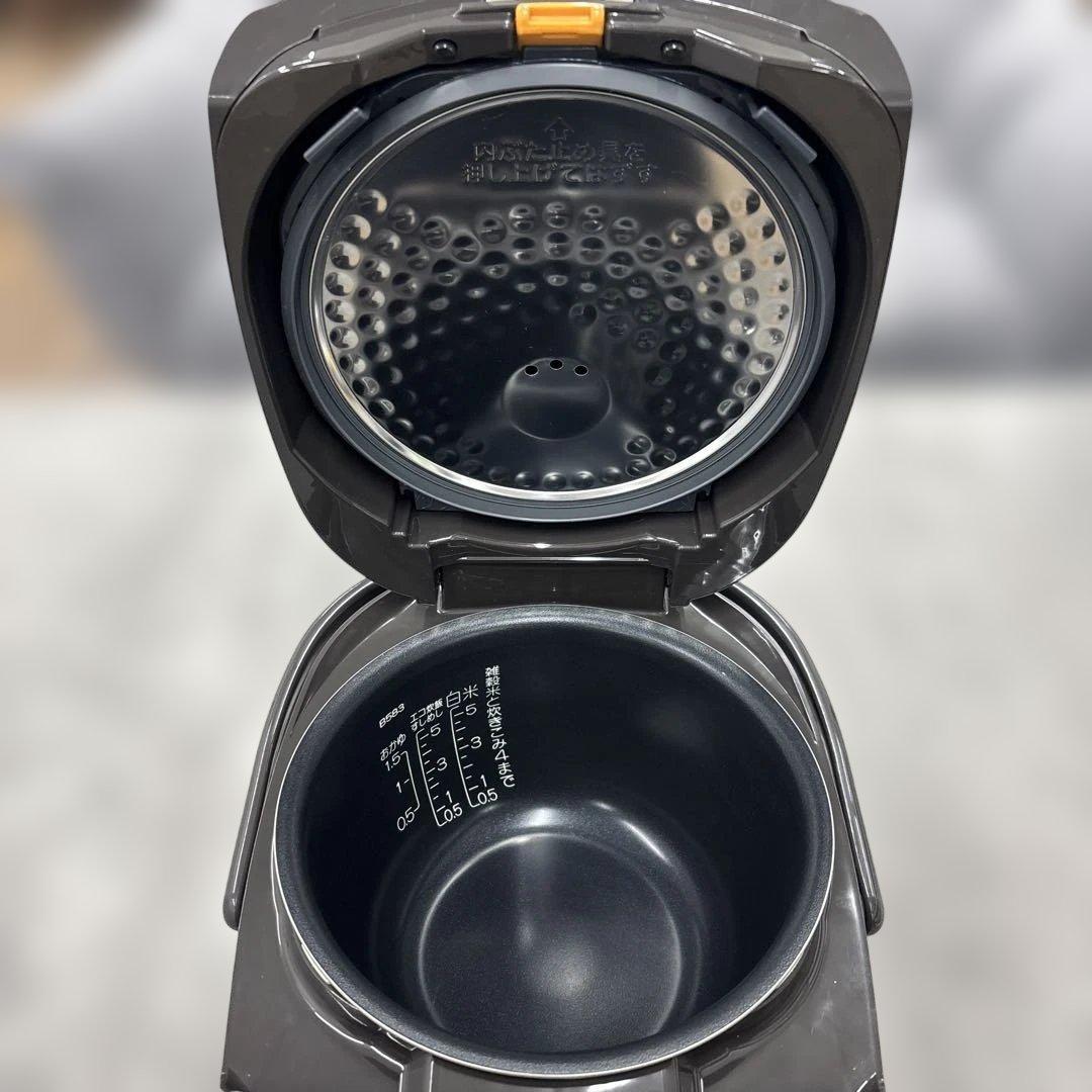 象印 炊飯器 NW-VT10 5.5合炊き　ブラウン　2024年製