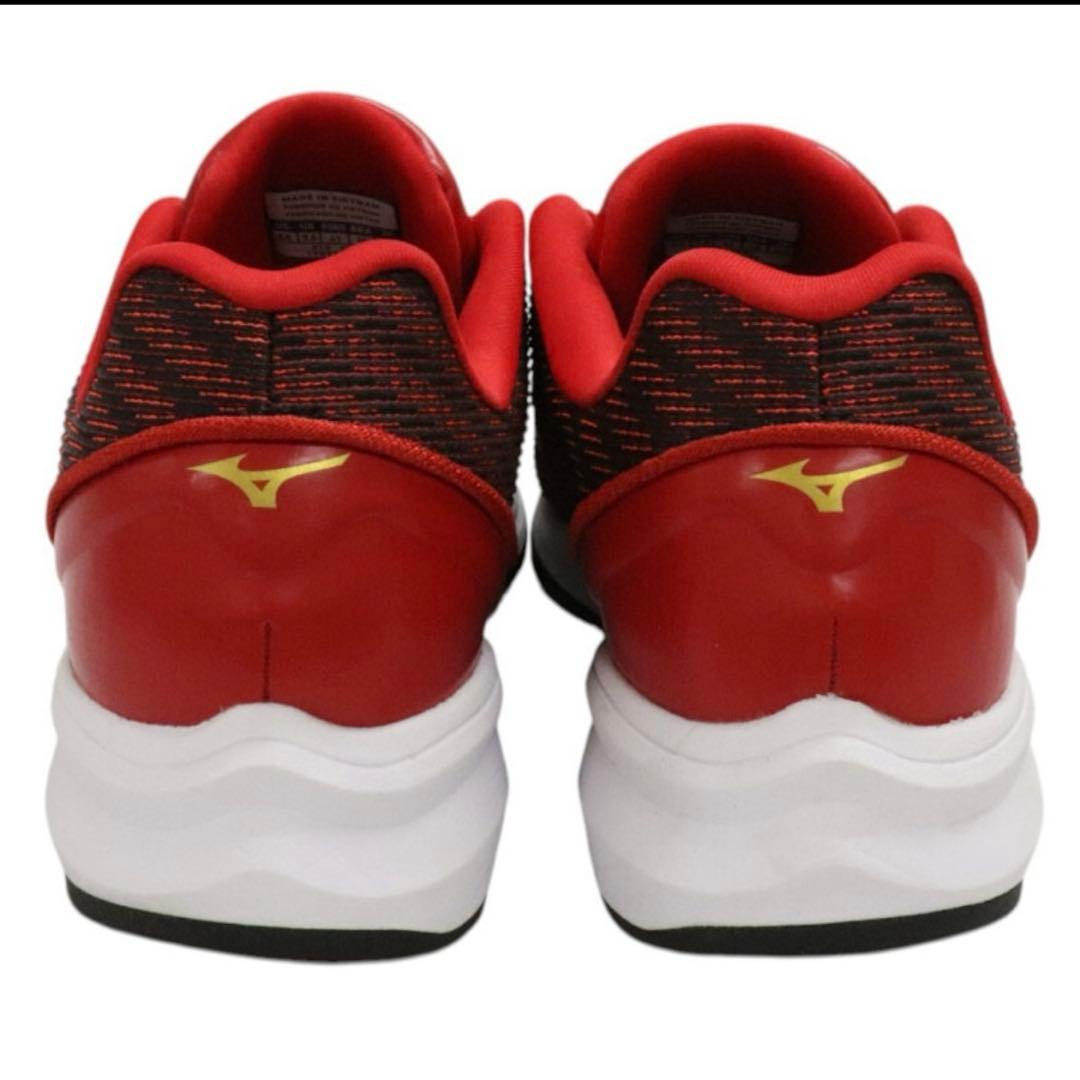 【新品・未使用品】ミズノプロ　トレーニングシューズ レッド×ゴールド 28cm